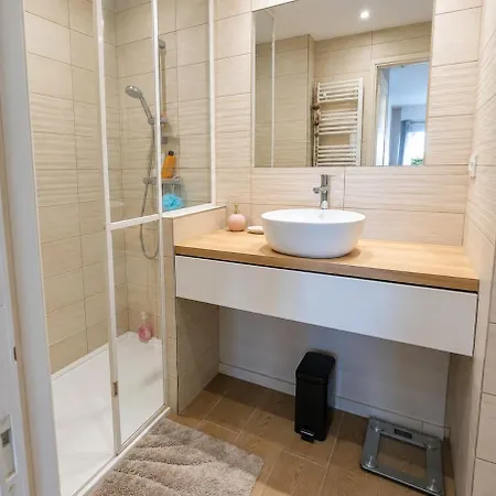 Cozy 2 Pieces Terrasse Parking Clim Vallauris